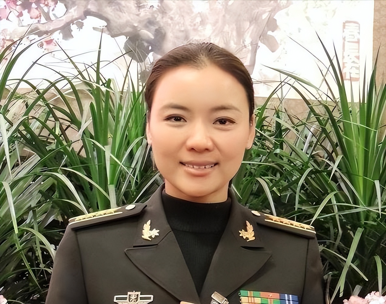 享受副师级待遇 一个举动暴露了她的真实人品（配图5）