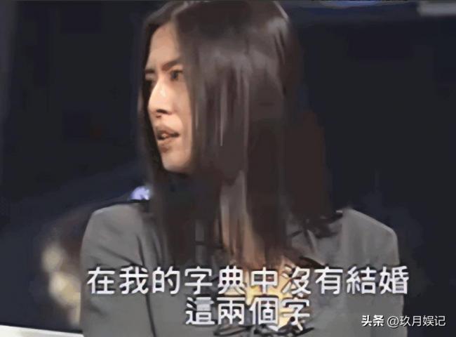 时隔多年 王祖贤亲证两个传闻 自曝隐退真相