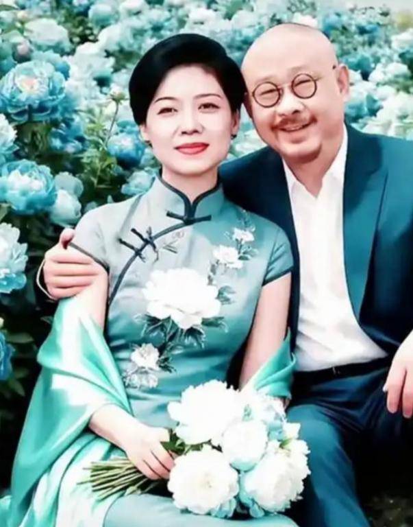 抛下40天女儿与人私奔 刀郎前妻见夫爆红找上门