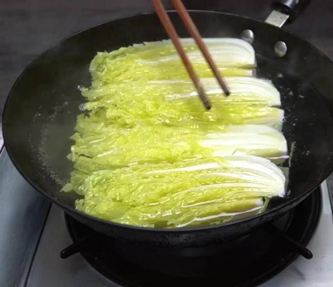 大白菜泡甲醛算什么，这5种蔬菜泡得更多