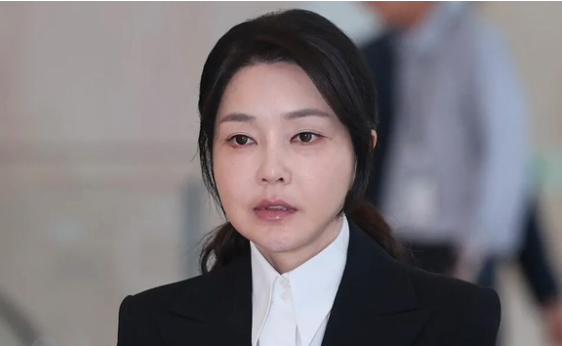 曾判韩国第一夫人有罪的法官坠亡 遗书留下3个字