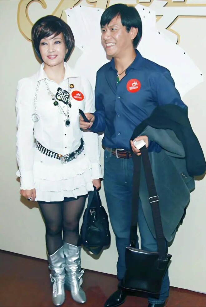 刘晓庆百花奖走红毯 最让人佩服之处：不嫁富豪（配图6）