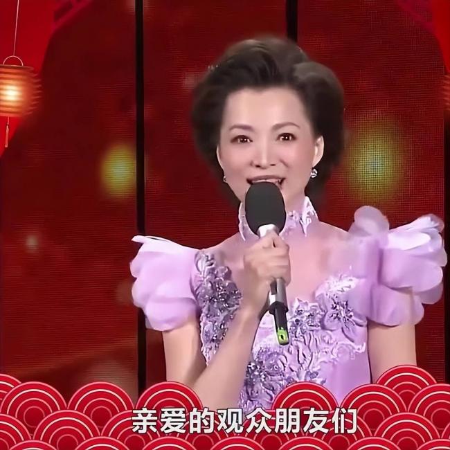 官媒发文官宣！52岁董卿终于等到好消息