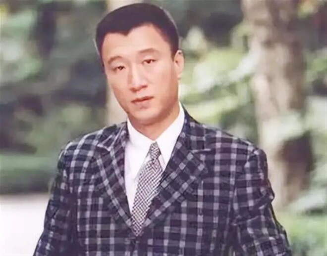 和孙红雷分手20多年 丁嘉丽如今靠着肖战火出圈（配图5）