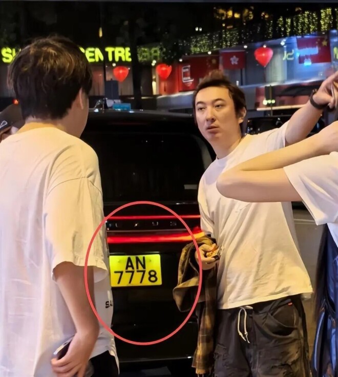 王思聪带女友香港偶遇 头秃脸蜡黄大劳抢镜（配图3）
