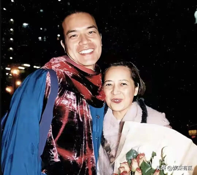 他被富婆包养十年精神失常 60岁剃度出家太唏嘘（配图9）