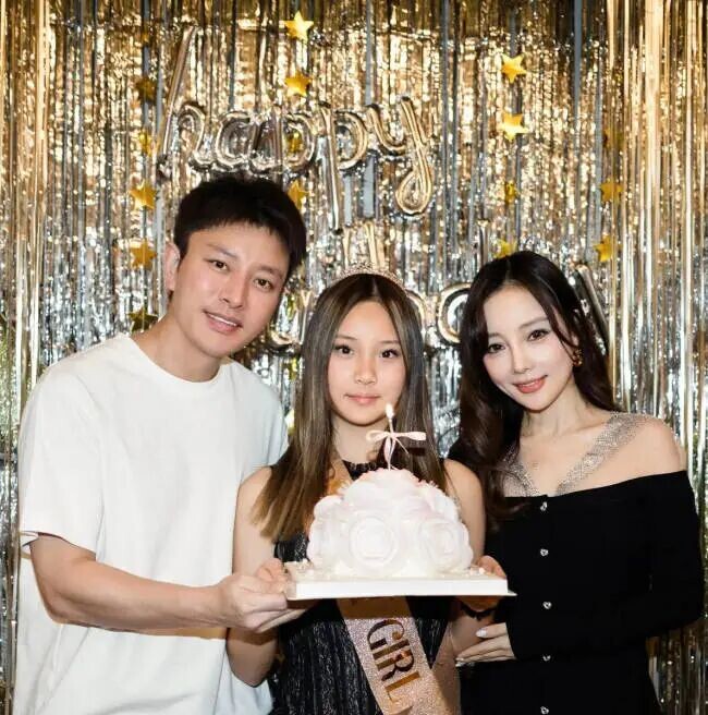 贾乃亮一天卖出5.7亿 李小璐至今难复出（配图10）