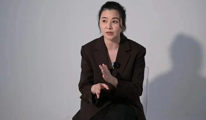 蒙嘉慧郑伊健日本牵手被偶遇 状态大不同（配图3）