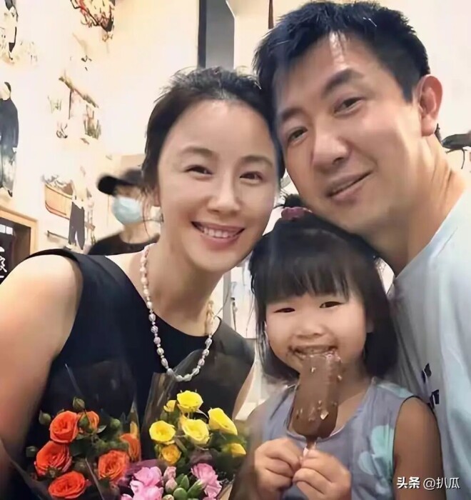 吃梅婷6年软饭为了李小冉被打 如今57岁现状唏嘘（配图28）