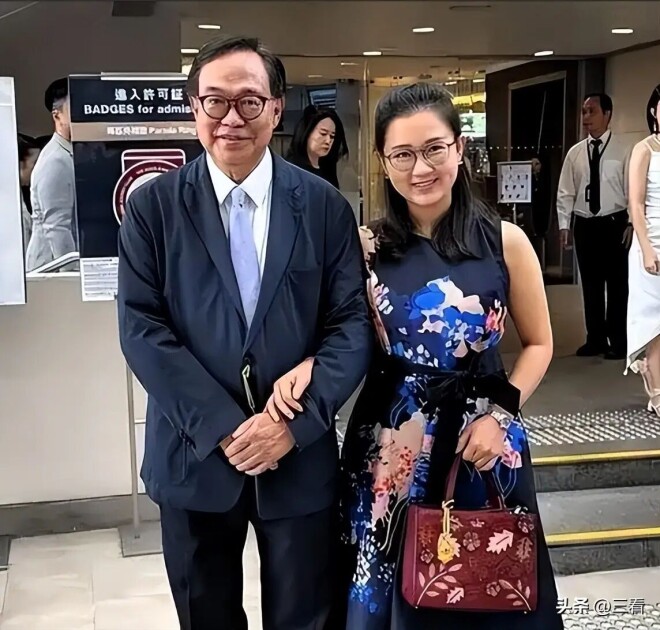 一个贪财一个好色 32岁女星嫁大40岁“老头”（配图4）