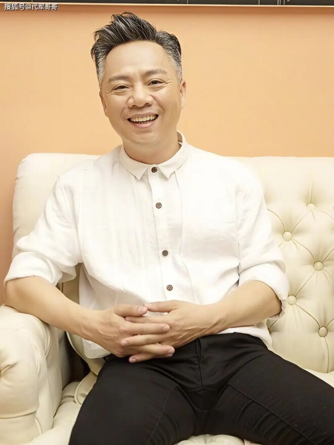 57岁歌手李晓东近况曝光 结婚10年才生孩子（配图3）