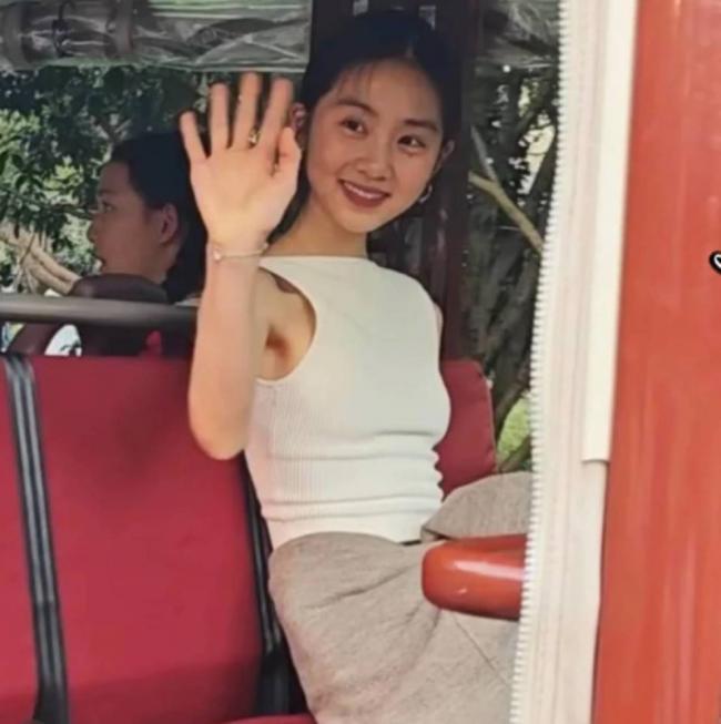 乌镇这一夜，黄磊大女儿惊艳，全场瞩目