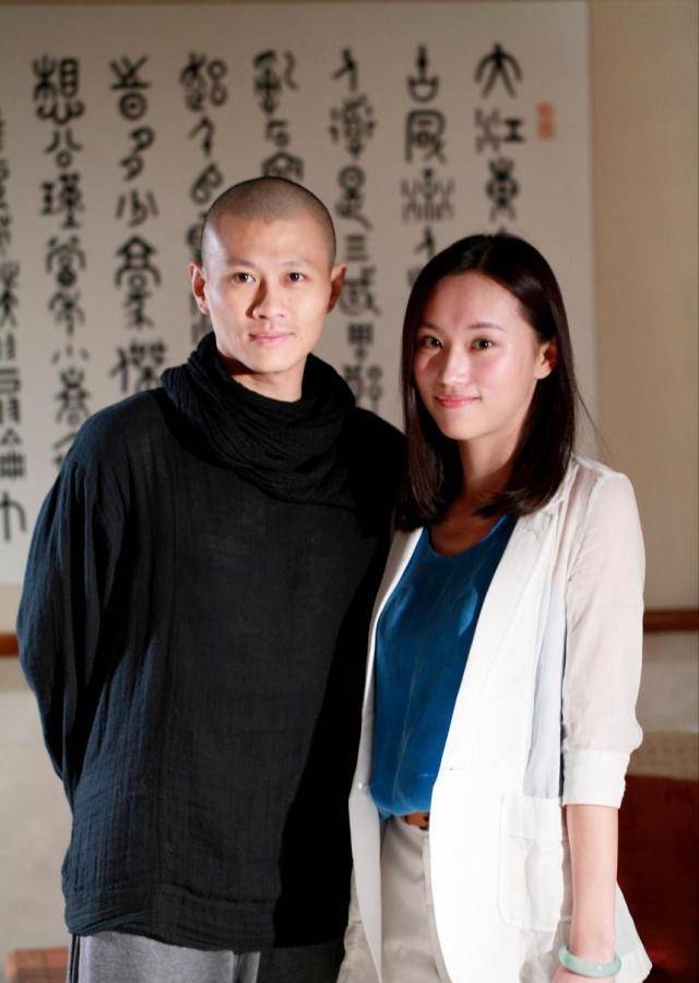 舞伴猝逝后岁杨丽萍近况曝光，难怪小彩旗不接班