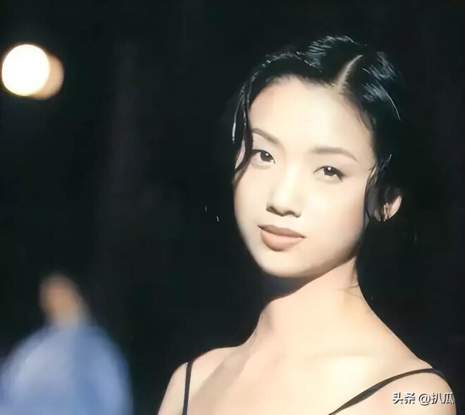 58岁吴倩莲生活近况曝光 儿子今年已经16岁（配图10）