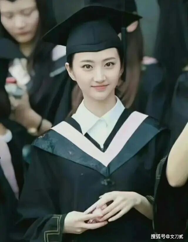 景甜背后的金主之谜 王思聪早已道出事实（配图7）