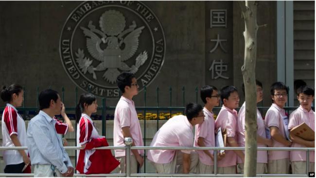中国留学生梦碎！一纸“通告” 留美大门关上