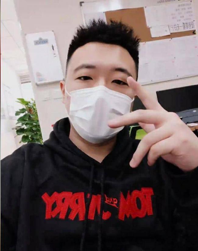 全身瘫痪不能说话 小夫妻同患罕见病 只因有了它
