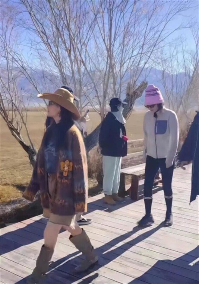 喀什偶遇岳云鹏 三人挤一张桌子吃面十分接地气（配图8）