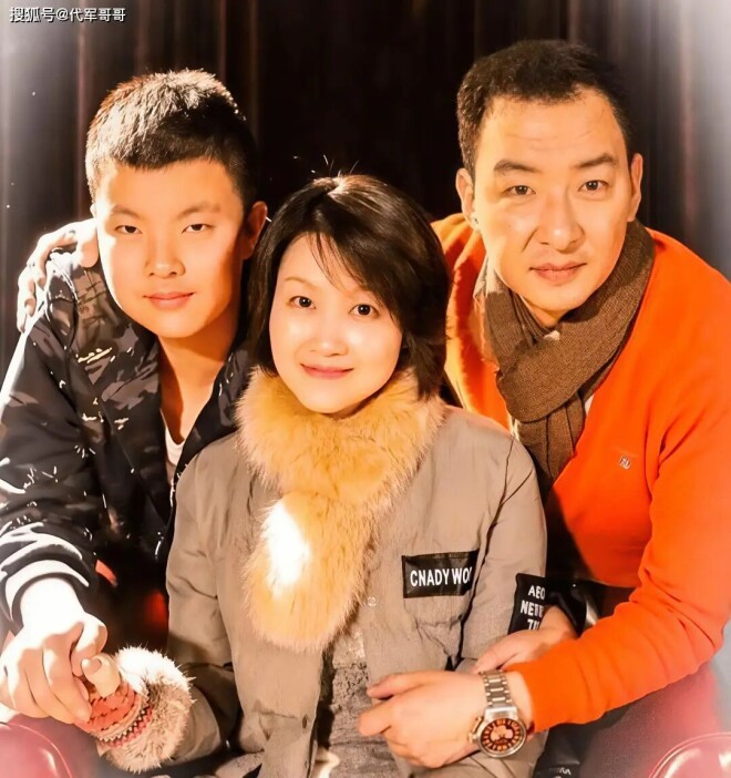 55岁演员郝平近况曝光 娶美女江元生下一子（配图3）