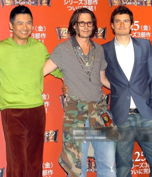 63岁约翰尼·德普现身上海：颜值翻车 像上海阿姨（配图22）