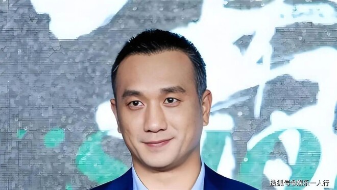 当年对徐静蕾求婚多次未果 转头聊小14岁姑娘（配图10）