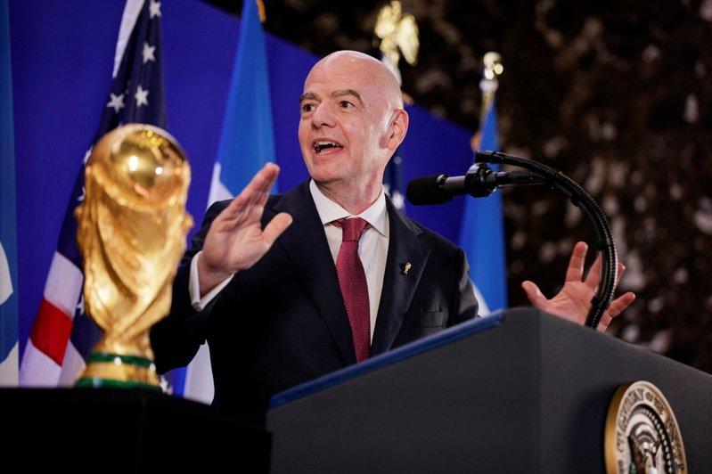 FIFA主席亲临44场比赛 绕地球2.7圈