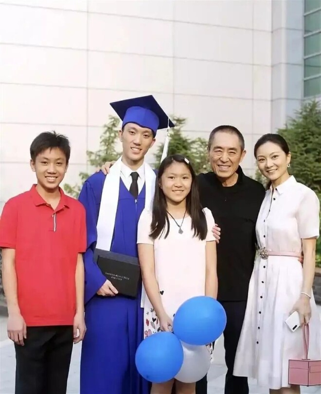 她长得太美被导演占为己有 25岁生3个孩子（配图12）