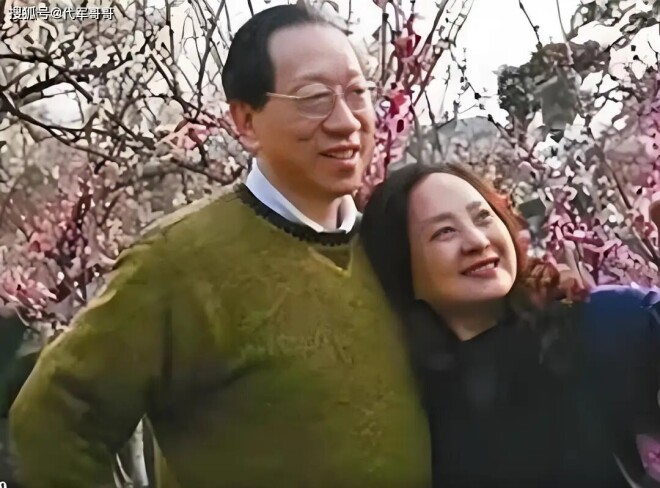 75岁张金玲近况曝光 与徐敏离婚后带娃嫁富商（配图4）