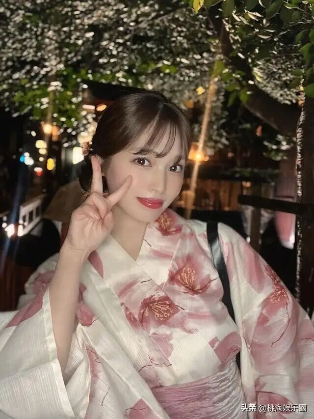 曾是日本写真女神 28岁转行夜总会陪酒（配图2）