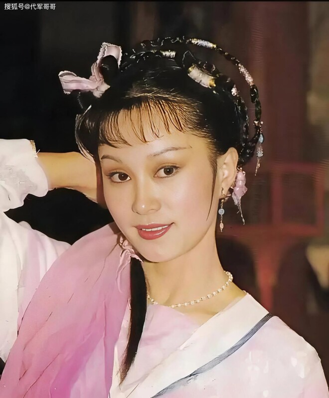 73岁施思近况：曾经历一段失败婚姻 今皈依佛门（配图3）