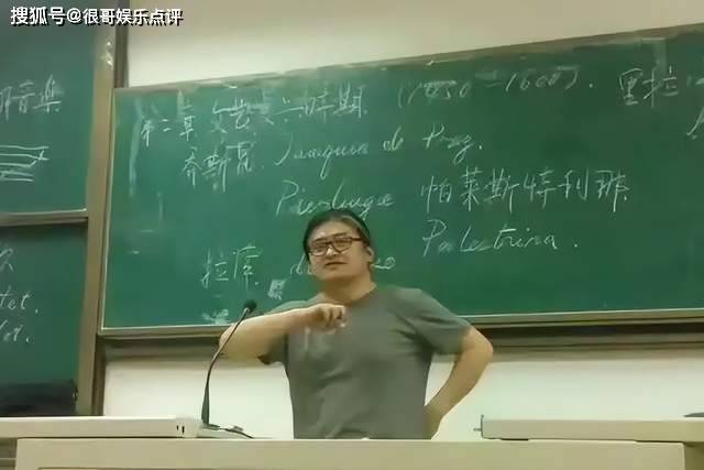 那英演唱会临时加歌，哽咽清唱含泪送别刘欢