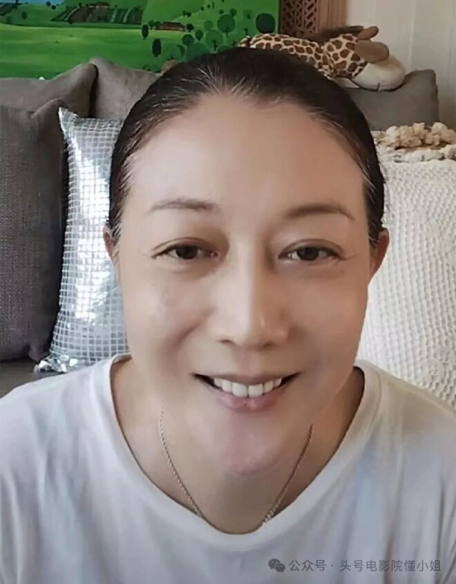 53岁吴绮莉中秋素颜直播 被问成龙直接跳过（配图18）