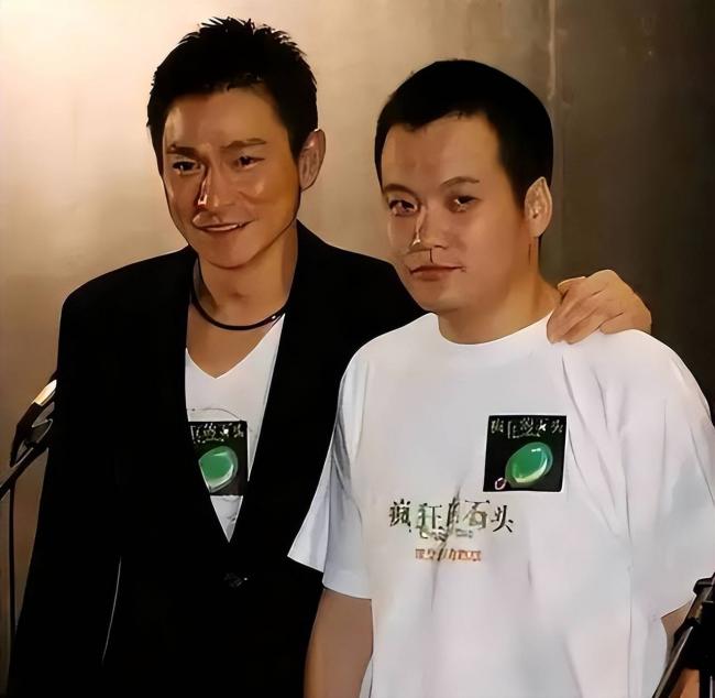 央媒发文，高调官宣刘德华新身份