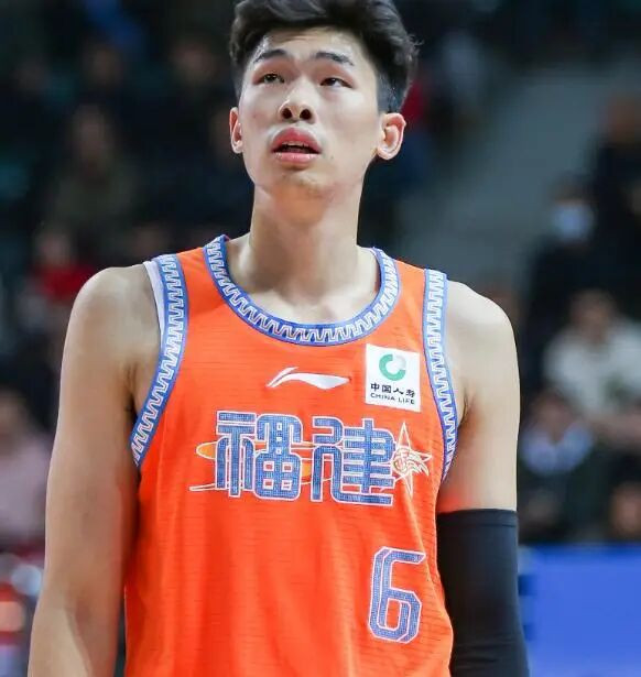 原来他是水均益女婿 与老婆清华结缘相差七岁