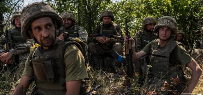 弹尽人绝？俄军步步紧逼 乌军伤亡惨重