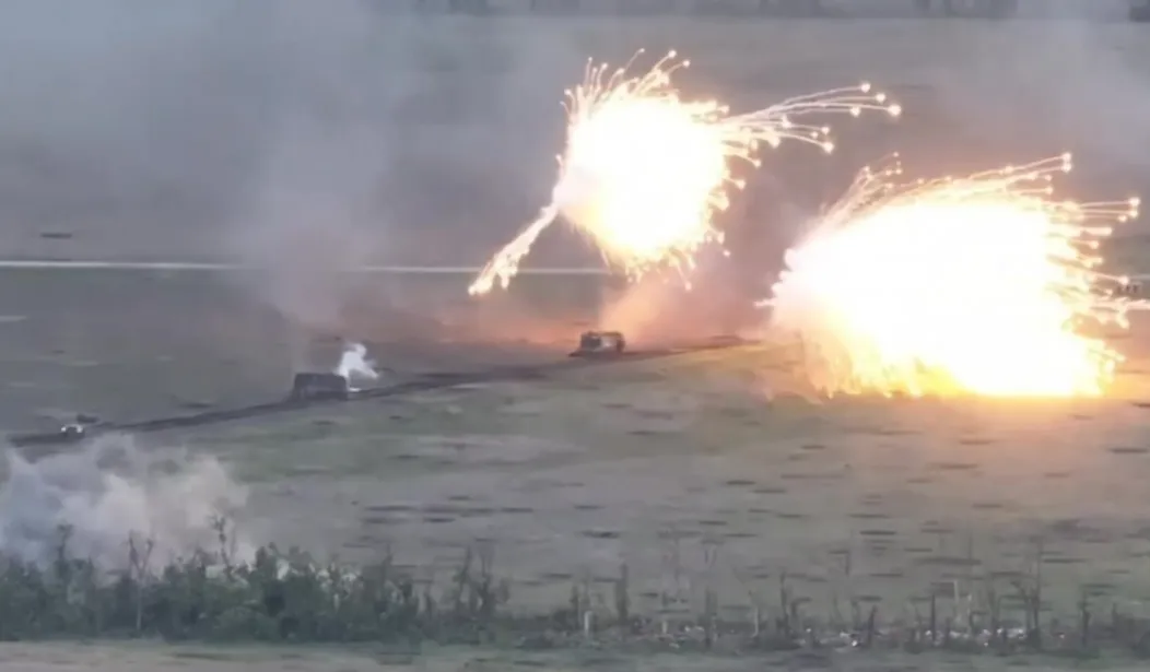 乌龟坦克+枪击无人艇：俄军两奇招，效果如何？