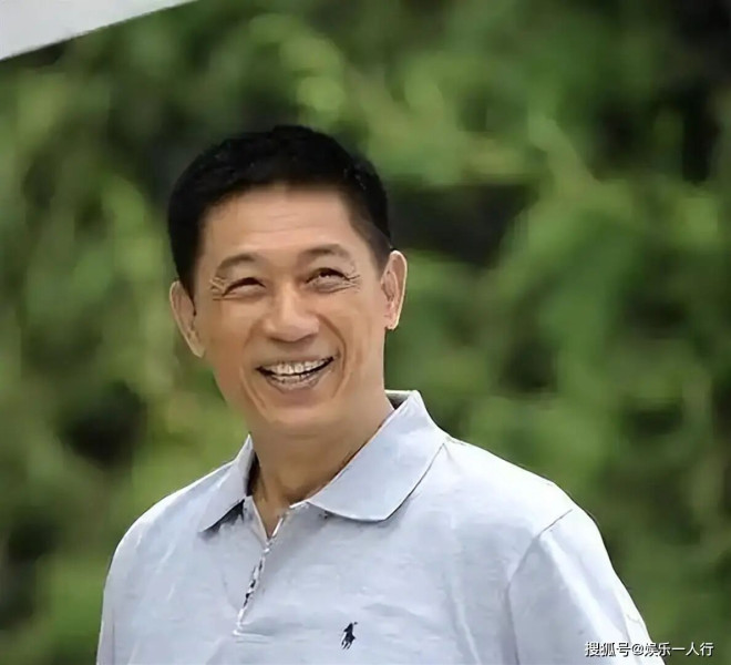 前妻改嫁导演 亲儿子喊他叔叔：离婚30年零互撕（配图4）