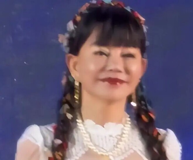 母乳12年同床15年 将儿子宠进监狱的狄莺罕露面（配图18）