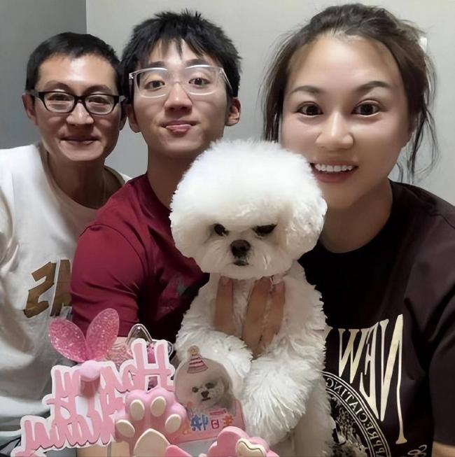 高秀敏女儿被骂败光巨额遗产，20年后她怎样了