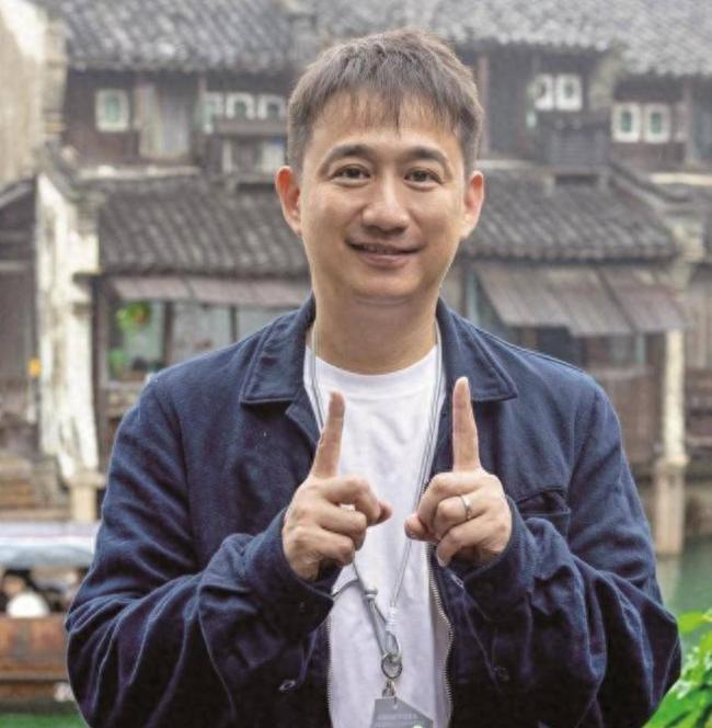 钱多又如何，56岁带呼吸机睡眠的黄磊又传