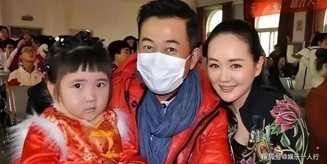 原来他们是夫妻：年龄差15岁 相识三天就结婚（配图10）