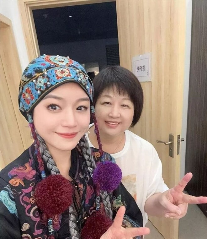 陈妍希现状：住北京豪宅 钱给姐姐管 亲妈帮带娃（配图8）