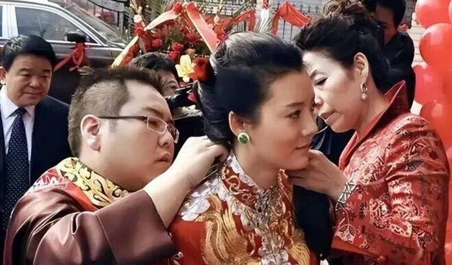 失联11年的前夫李兆会 竟给车晓留了一手好牌（配图3）