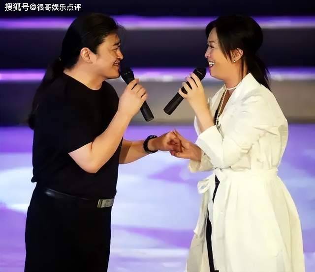 那英演唱会临时加歌，哽咽清唱含泪送别刘欢