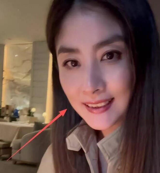 陈慧琳过54岁大寿 生图脸肿发福显嫩（配图8）