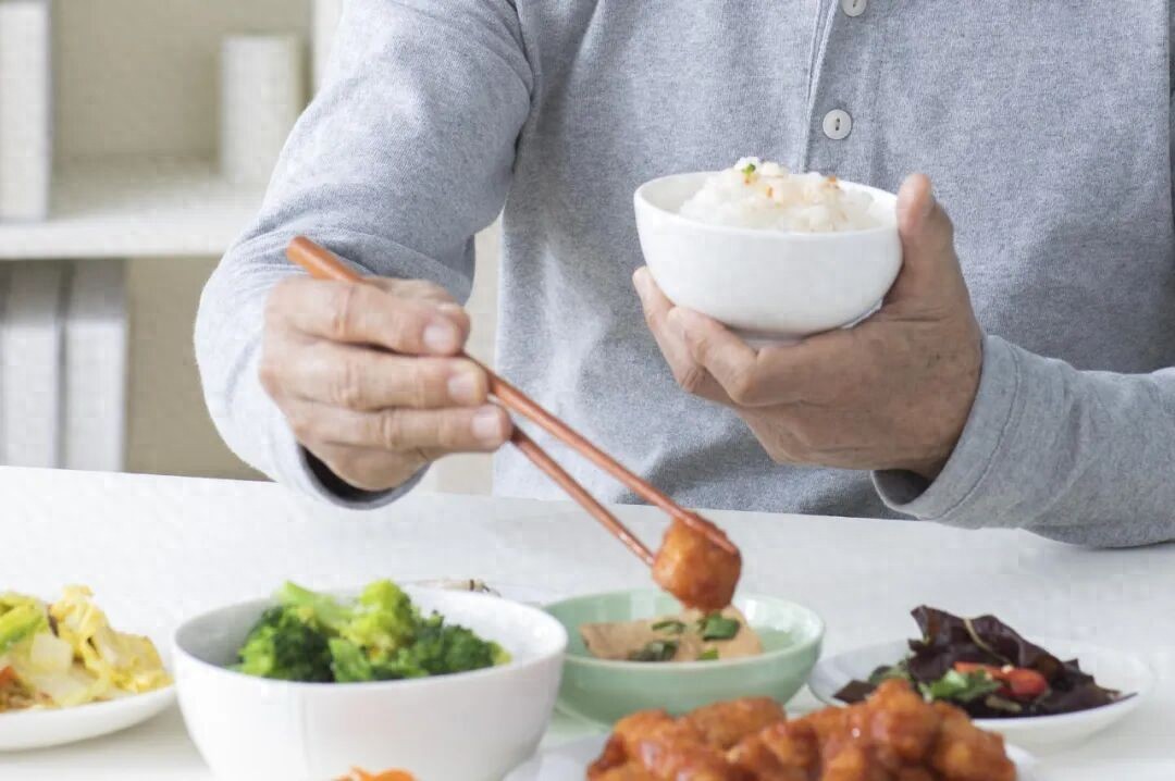 寿命长的人 吃饭大多有5个特点