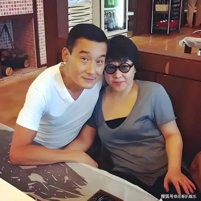 梁家辉陈年趣事曝光 戛纳露台吹口哨撩关之琳（配图16）