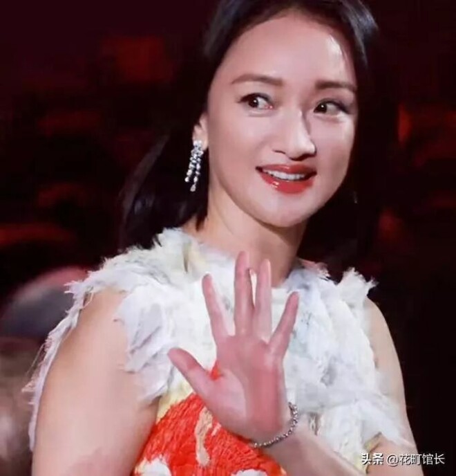演都不演了！电影节上 周迅获奖她撇嘴满脸不屑（配图13）