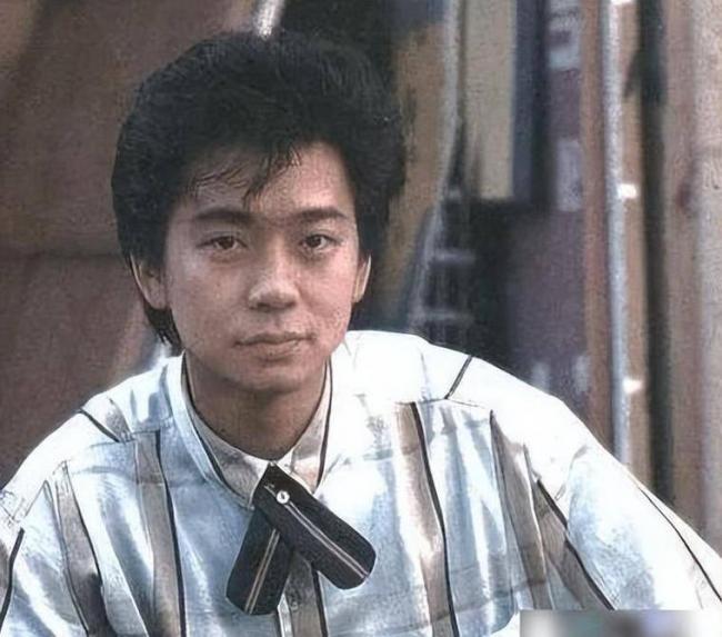 他曾与四大天王齐名，被包养十年后，当了和尚