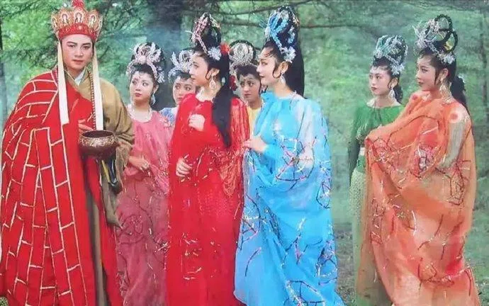 《西游记》蜘蛛精40年后重聚 网叹：吃了唐僧肉
